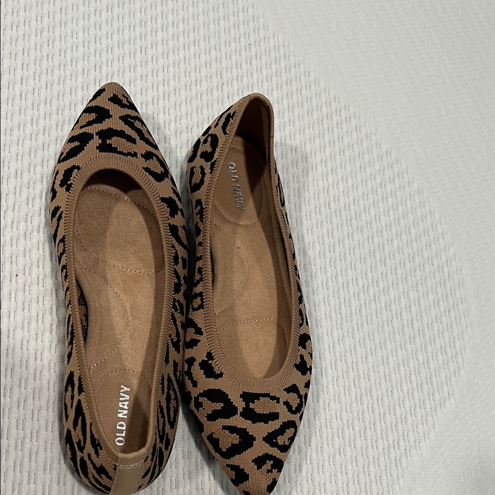Old Navy Tan and Black Leopard Flats